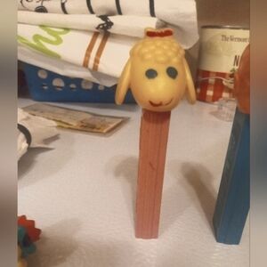 Vintage Pez Dispenser No Feet Lamb Made In Yugoslavia
